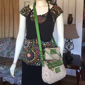 Coasch signature daisy crossbody only